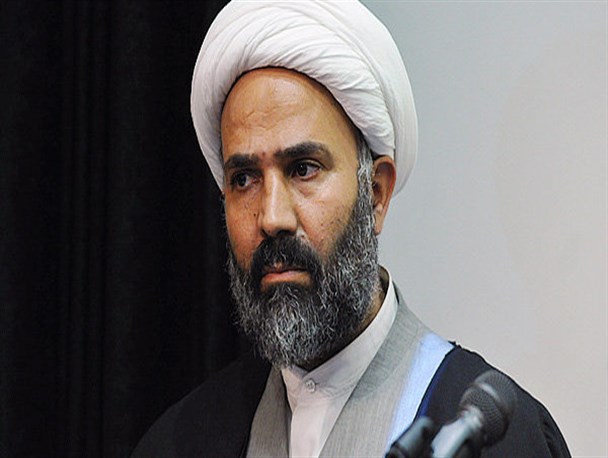 عملکرد دولت در حوزه فرهنگ ضعیف است/ برجام دستاوردی برای کشور ندارد