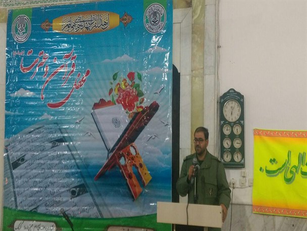 برخی به عنوان پیاده نظام دشمن قصد تفرقه بین مسلمانان را دارند