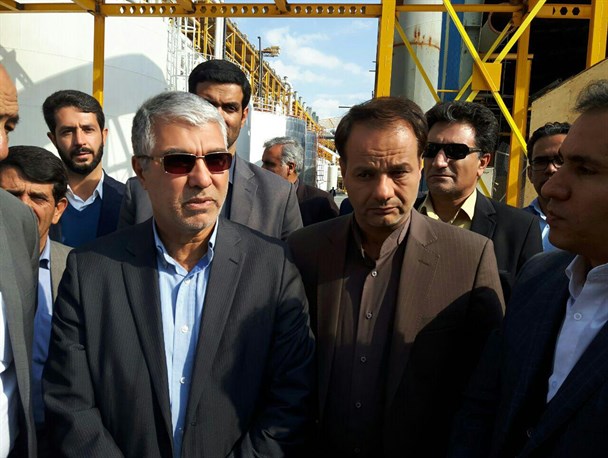 استاندار فارس از کارخانه کربنات سدیم فیروزآباد بازدید کرد+ تصاویر