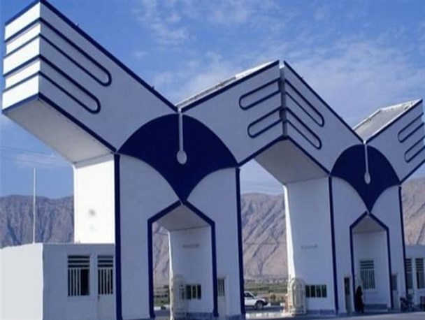 ۸۰۰ دانشجو در دانشگاه آزاد دیر تحصیل می کنند
