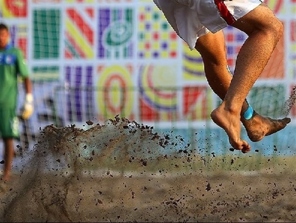 فوتبال ساحلی در شهرستان دلگان راه اندازی می شود