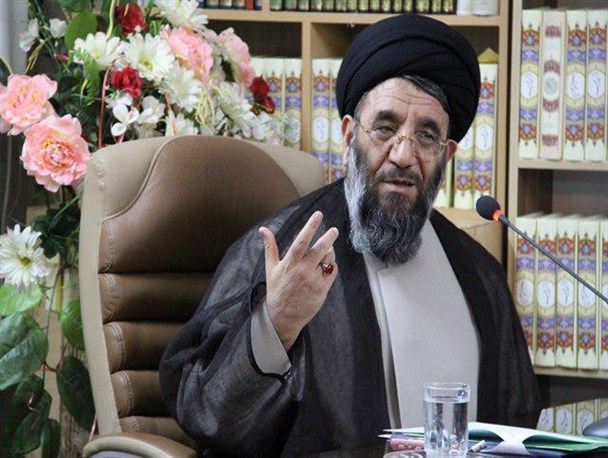 فتنه ۸۸ یکی از پدیده های آمریکایی بود/ انتخابات ۸۸ بهانه آغاز انقلاب مخملی و رنگین در ایران بود که به شکست منجر شد/ سران فتنه در صدد بودند تا جریان آمریکایی علیه نظام جمهوری اسلامی را به وجود بیاورند