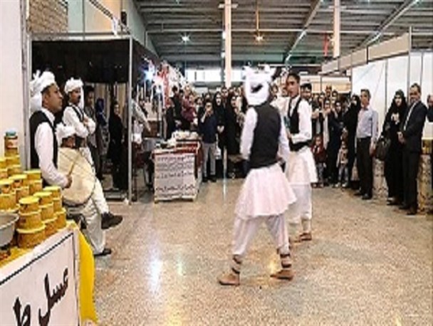 برپایی دومین نمایشگاه اقوام ایرانی در اراک