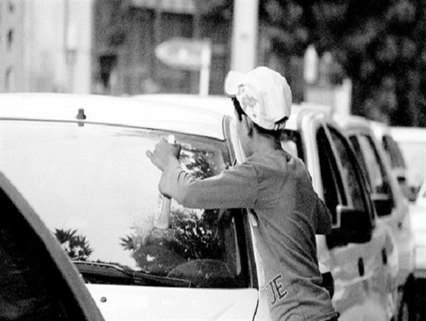 "کودکان کار" تراژدی غمناک کلانشهر کرمانشاه/ این زخم کهنه روزگار کی التیام می یابد؟