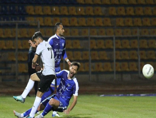 اعلام رای کمیته انضباطی درباره بازیکن گابنی گل گهر/ سیرجانی‌ها مقابل پیکان، استقلال و سپاهان بازنده شدند