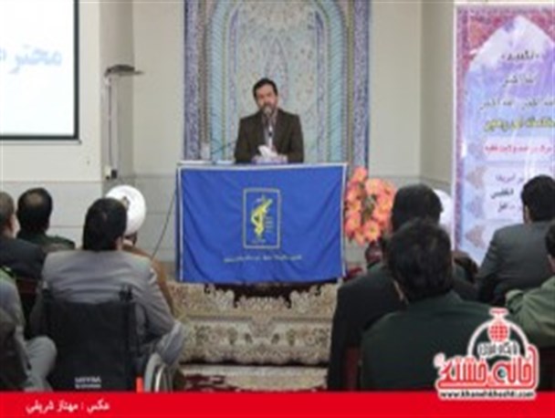 تشکیل سپاه  و بسیج از بزرگ ترین برکات نظام است