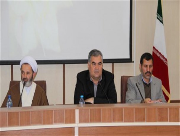 فرماندار رشتخوار خواستار رفع مشکلات موجود بر سر راه دومجتمع فولادی شهرستان شد