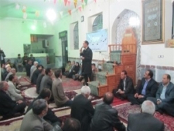 برپایی جلسه شورای اداری در محله مهرآباد ایلام