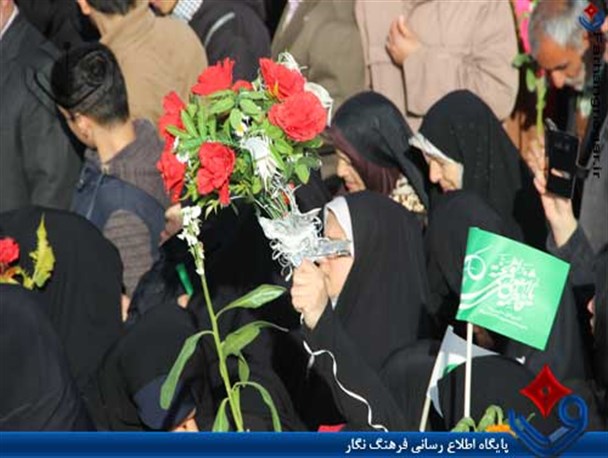 مراسم نمادین استقبال از بانوی کرامت در قم