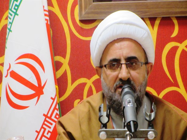 مسئولین باید خود را خدمتگزار مردم بدانند