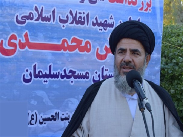 امروز دشمن شماره یک ما در منطقه سعودی ها هستند/ فقط نظام جمهوری اسلامی می تواند به آمریکایی ها بگوید باید عذر خواهی کنید