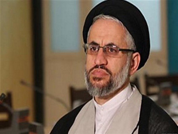 غیر کارشناسی اعلام کردن بیمارستان های استان توسط استاندار کج سلیقگی محض است/ می ترسم راه آهن هم غیرکارشناسی اعلام شود/ با سخنان استاندار دولت نیاز به دشمن در استان ندارد