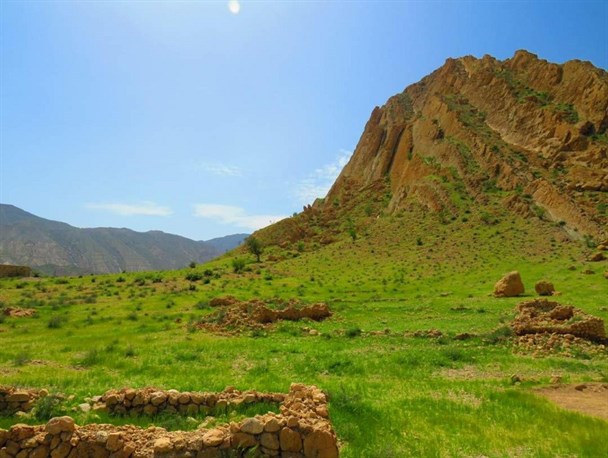 "تنگچ"روستایی زیبا و محروم در بندر خمیر+تصویر