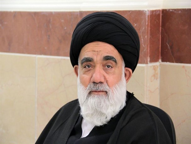 انسانی که معرفت دارد به خود اجازه انتقاد کردن از امام معصوم(ع) را نمی‌دهد