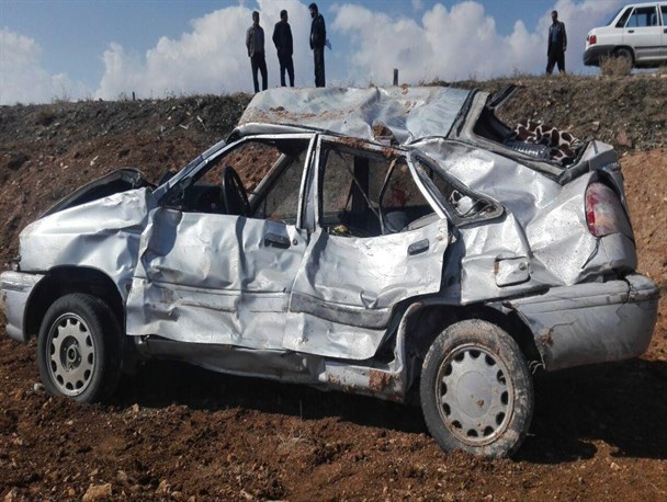 مصدومیت ۵ نفر در حادثه واژگونی خودرو پراید در بزرگراه قوچان- مشهد