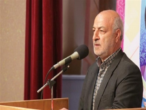 لزوم برگزاری «کرسی های آزاد اندیشی» در مدارس اصفهان/ ۱۱ درصد عمر فراگیران در اختیار آموزش و پرورش است