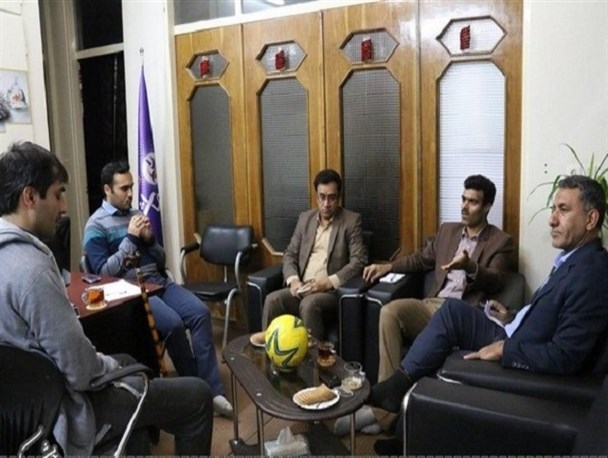 روی بازیکنان کار تخصصی نکرده‌ایم/ تمرین نوجوانان در سالن‌های غیراستاندارد مشکل‌آفرین است