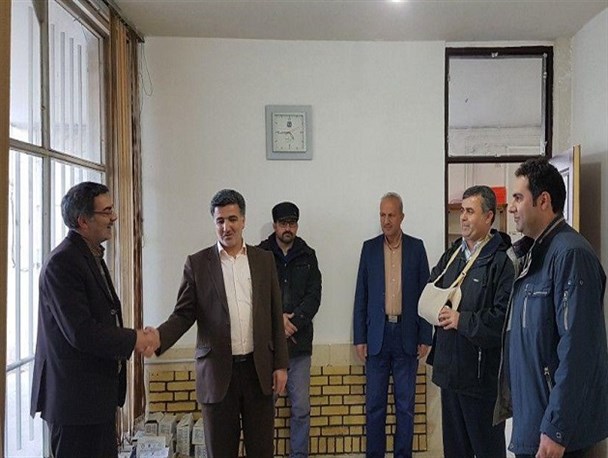 شرکت های خدمات رسان در برون سپاری کارها به بخش خصوصی مبادرت ورزند/هزار مشترک آبفا و فاضلاب در تویسرکان هستند