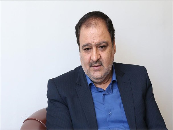 حدود 200 کیلومتر راه بین مزارع نیاز به اصلاح دارد/لزوم کمک به باغداران برای تأمین آب باغات