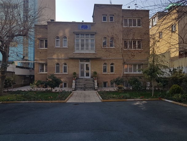 واکنش ضرغامی به اما و اگرهای دفتر کارش در پاستور / ضرغامی: وجه المصالحه اصحاب قدرت قرار نگیریم + عکس