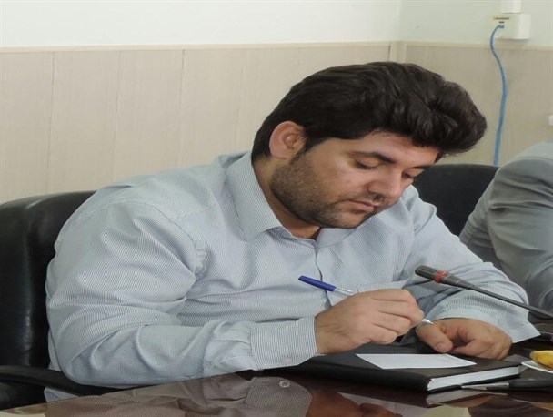 مدارس گوشه غیراستاندار است