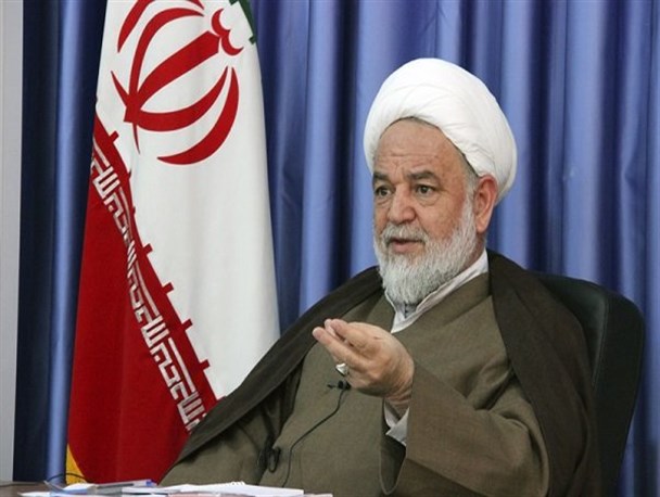 استکبار افکار و اندیشه‌های جامعه را نشانه گرفته است