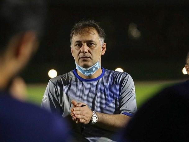 نامجومطلق: کنفدراسیون فوتبال آسیا با تأسف تصمیم به حذف سرخابی‌ها گرفت/ استقلال در نیم‌فصل نخست لیگ برتر نمایش درخشانی داشت