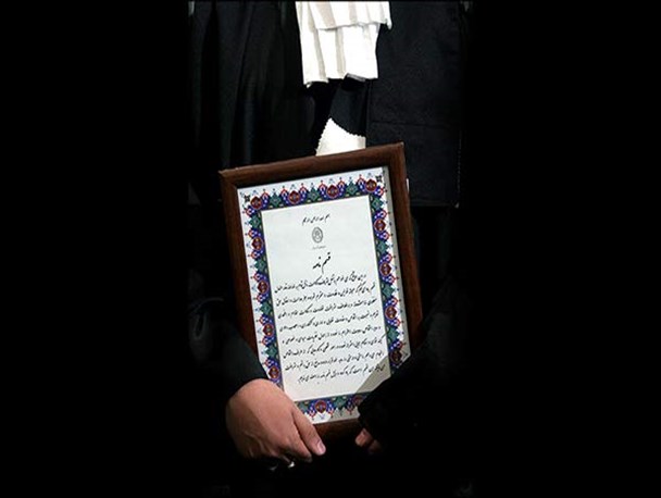 وکلا سوگندشان را هر روز به خود یادآوری کنند/ضرورت دریافت جدیدترین مصوبه‌های قانونی برای یک وکیل