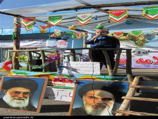 هیاهوی دانش آموزان علی آبادی دربرپایی جشن انقلاب+ تصاویر