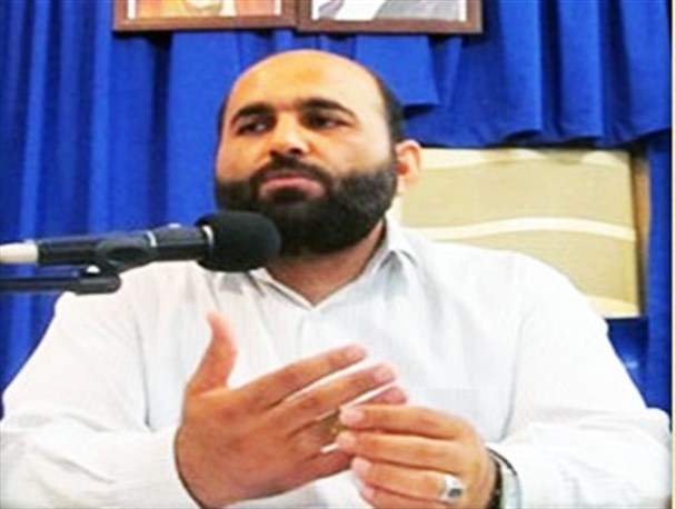 ساواک در نشریات از خاندان پهلوی انتقاد می‌کرد تا مخالفان رژیم را شناسایی کند