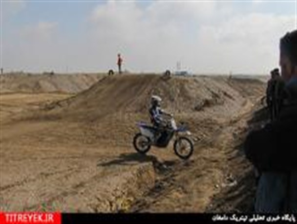 برگزاری مسابقه موتورسواری به مناسبت اجلاسیه شهدای دامغان
