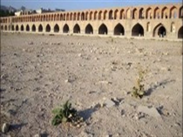 دستور رییس جمهور برای احیا زاینده رود زودتر عملیاتی شود/حضور مردم در ۲۲بهمن پشتوانه تیم مذاکره است