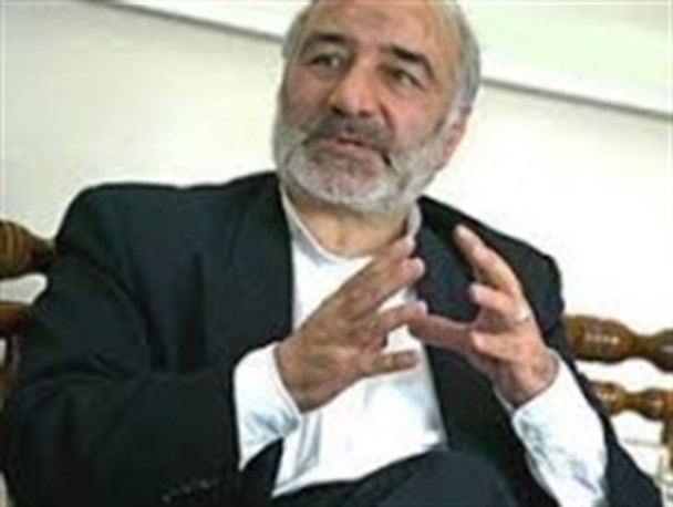دیپلماسی عمومی رهبری، جوانان غرب را به مطالعه اسلام ترغیب می‌کند