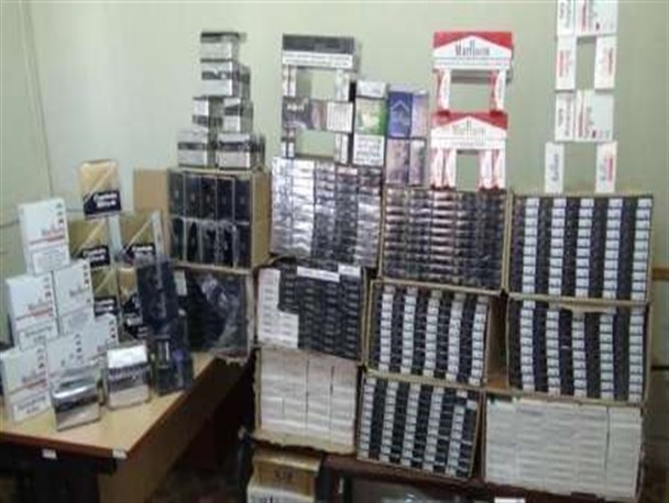 دستگیری یک قاچاقچی با 50 هزار نخ سیگار در گرمی