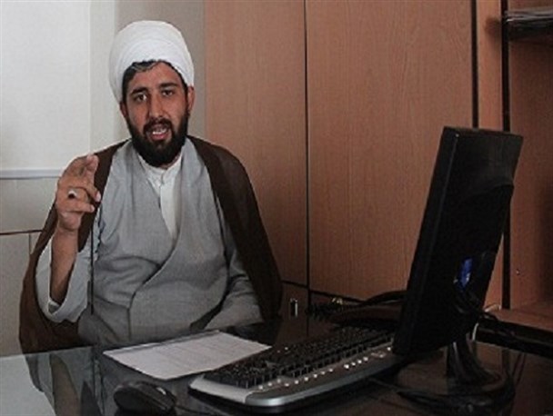 همراهی با متهم اقتصادی در تناقض با شعار مبارزه با فساد است