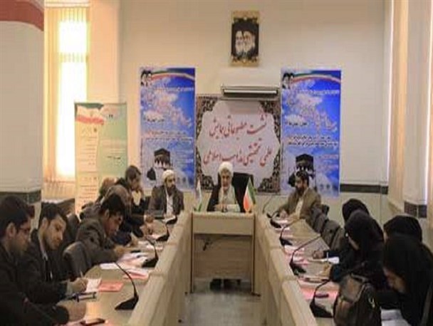 همایش علمی تحقیقی مذاهب اسلامی در جنوب شرق کشور/ دفاعیه از 45 اثر برگزیده