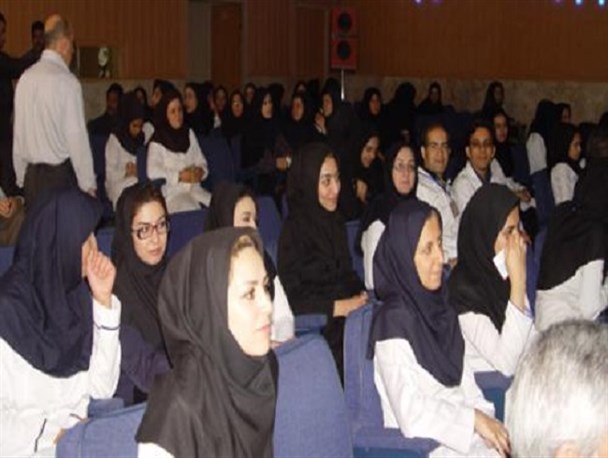مراسم جشن روز پرستار در حاجی آباد برگزار شد