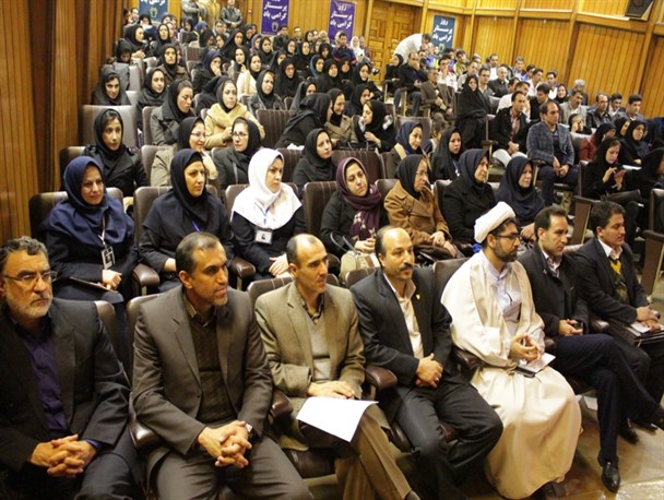 پرستاران نمونه استان کرمانشاه مورد تجلیل قرار گرفتند+تصاویر