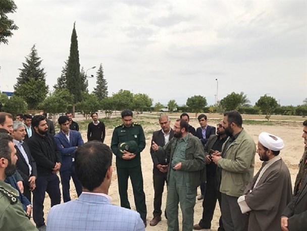 بازدیدسردار باقر زاده از دانشگاه جیرفت برای جانمایی تدفین شهدای گمنام