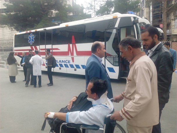 انتقال ۳۱ مصدوم حادثه اتوبوس جاده فردوس به گچساران+تصاویرو فیلم