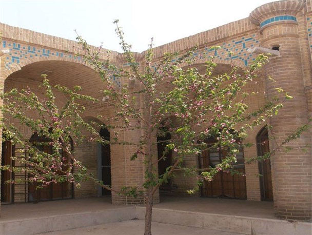 معماری زیبای سرای ملک زنجان+تصاویر