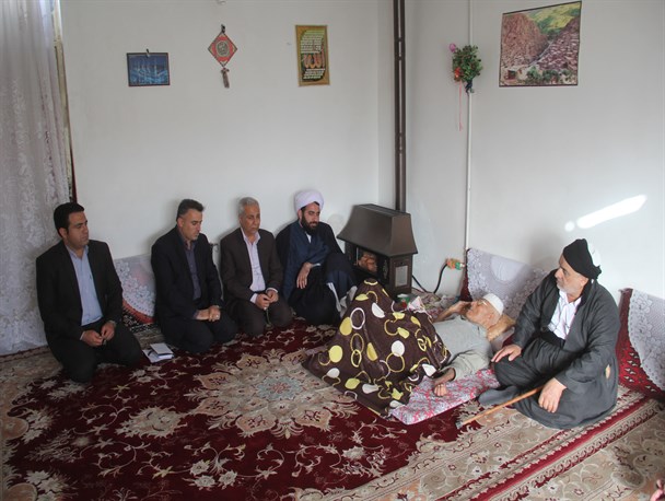 طرح مفتاح الجنه نقش مهمی در رفع مشکلات نیازمندان دارد / خیرین سلامت به دیدار بیماران در بستر نیازمند بشتابند