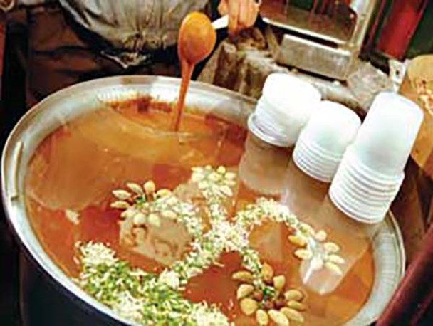 عطر سمنو در کوچه پس کوچه های بروجرد/جوانه های گندم، شیرینی سمنو می شوند