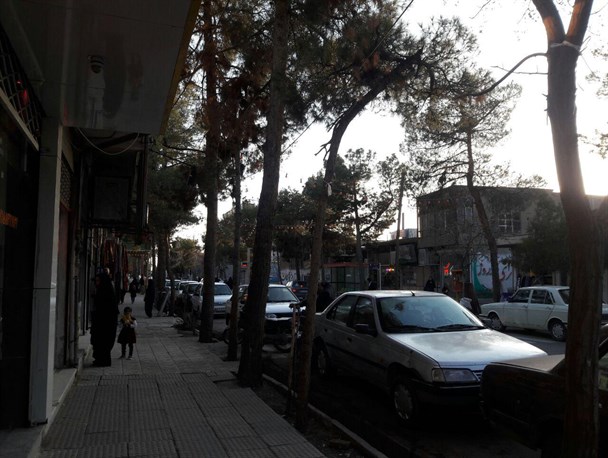 انبار های پر از جنس؛ بازار خالی از مشتری