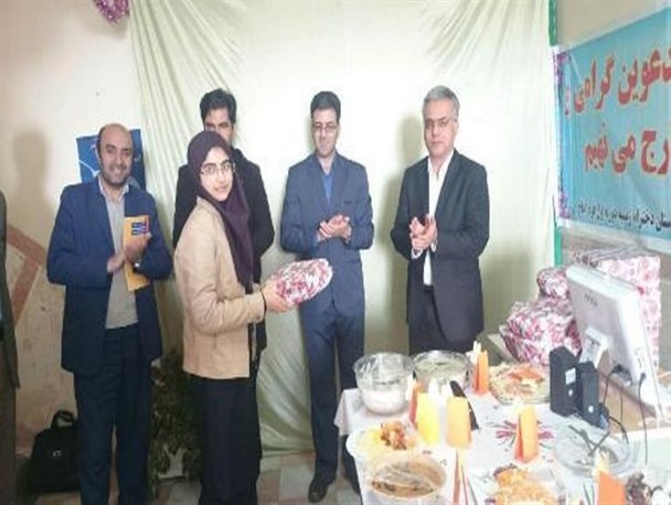 برگزاری جشنواره دانش آموزی غذای سالم در دبیرستان زینبیه شهر قره آغاج+تصاویر