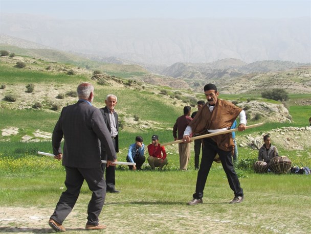 جشنواره بازی‌های بومی و محلی شهرستان لنده برگزار شد+تصاویر