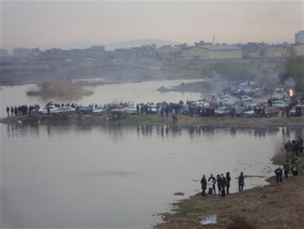 استقبال از نوروز با آئین سنتی "چشمه باشی"/ حکایت آب و "میان دو آب"