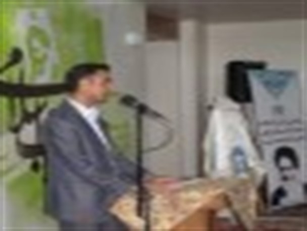 حوزه هنری پایگاه هنر انقلاب اسلامی است