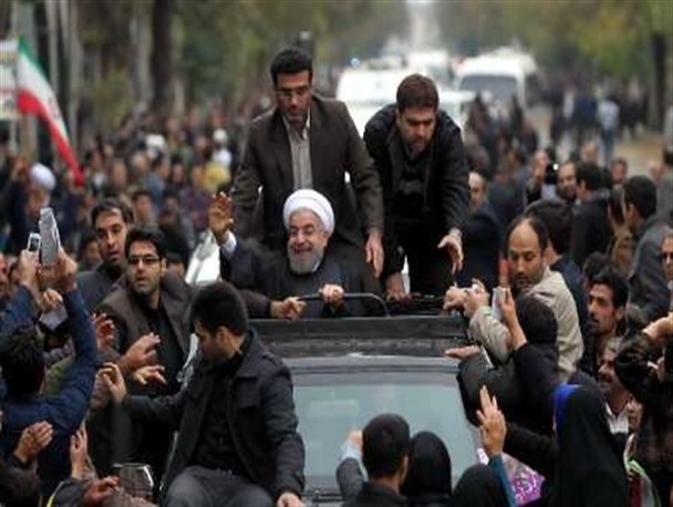 رئیس جمهور وارد فرودگاه رشت شد