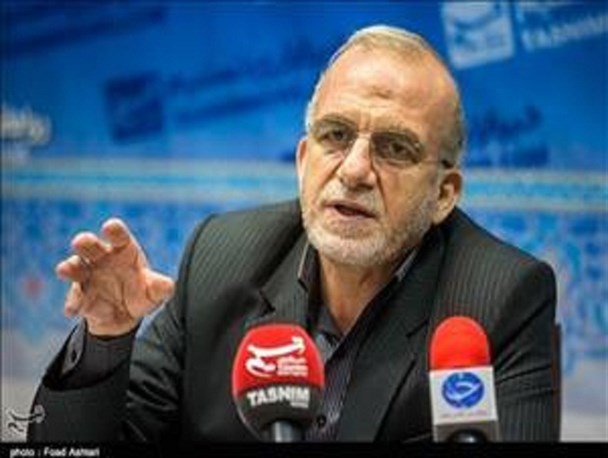 رئیس جمهور در برابر آمریکا موضع گیری کند/ با سخنرانی و شعار اقتصاد مقاومتی محقق نمی شود!